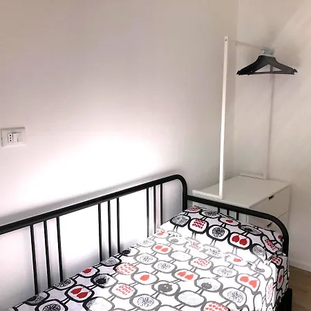 Naked House Sardinia דירה